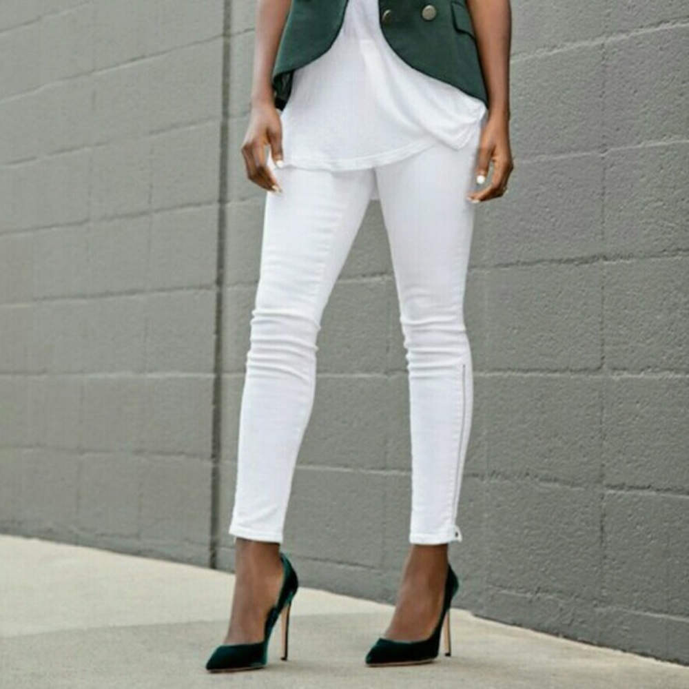 BCBG Maxazria White Ankle Zipper Skinny Jeans